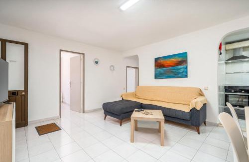 Vale de Centianes Apartment | Isabel apartment