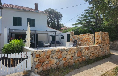 Silba House | Isabella