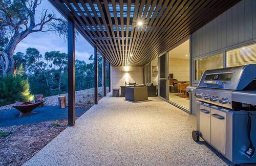 Yallingup House | Isabella, Injidup beach, Caves Road, Yallingup