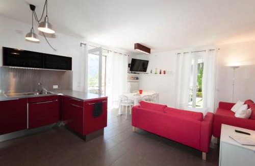 Azzano House | IsaBellaVista - Mezzegra, Tremezzina by LoveComo