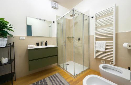 Iseo Apartment | ISEO LAKE 3-Bedroom just 40 meters from the lake and 12 meters from Piazza Garibaldi