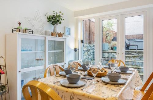 Llanbedr House | Isfryn