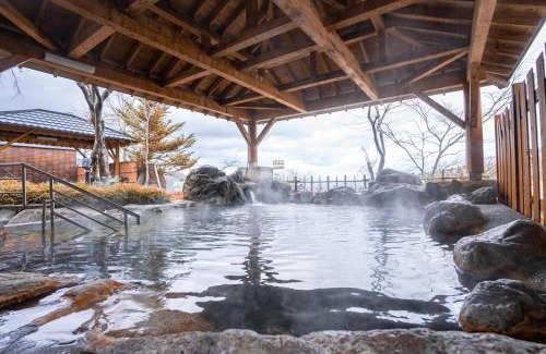 Yuzawa-machi Hotel | IshiuchiBASE