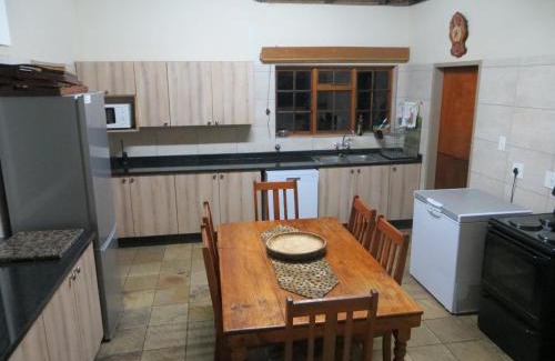Silver Lakes Cabin | Isilwane Bush Camp