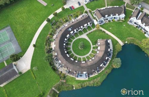 South Cerney House | Isis Lakes 07, Carpe Diem