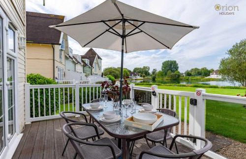South Cerney House | Isis Lakes 55, Lakeside Lodge - P