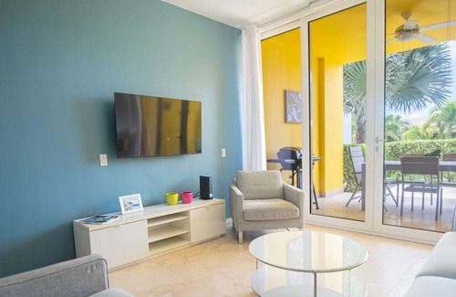 Alto Vista Condo | Isla Bonita 104 · New 2-Bedroom Condo, Pool, Minutes to Beaches!