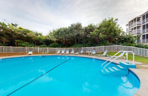 Atlantic Beach Apartment | Island Beach & Racquet Club A205