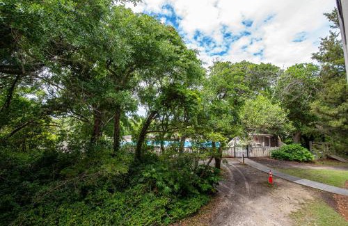 Atlantic Beach Apartment | Island Beach & Racquet Club G104