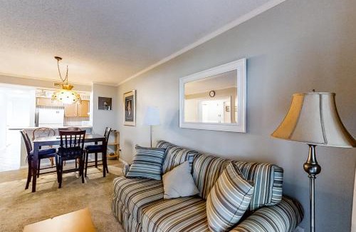 Atlantic Beach Apartment | Island Beach & Racquet Club G104