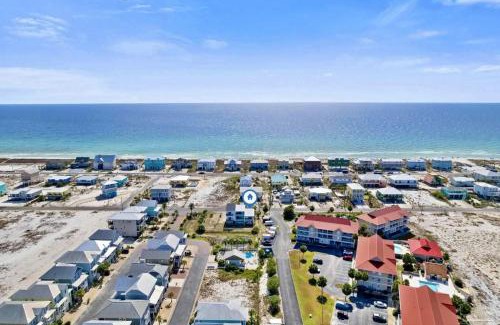 Navarre Beach House | Island Cottage townhouse