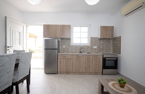 Plintri Apartment | Island Dreaming Opal 2 Bd w shared pool