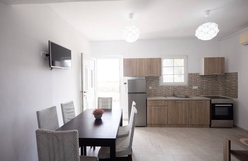 Plintri Apartment | Island Dreaming Opal 2 Bd w shared pool