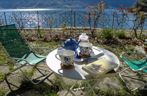 Tremezzina House | Island Garden - Ossuccio, Tremezzina by LoveComo
