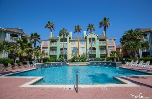 Galveston Apartment | Island Getaway
