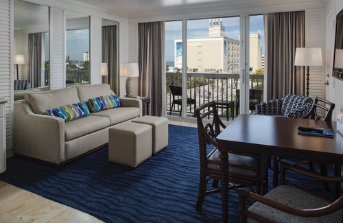 St. Pete Beach Resort | Island Grand at TradeWinds