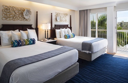 St. Pete Beach Resort | Island Grand at TradeWinds