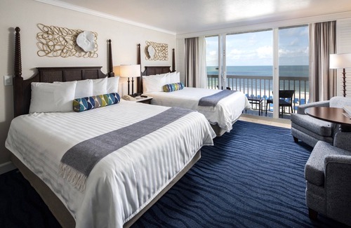 St. Pete Beach Resort | Island Grand at TradeWinds