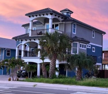 Mid Island House | Island Grande by Sun Palace Vacations