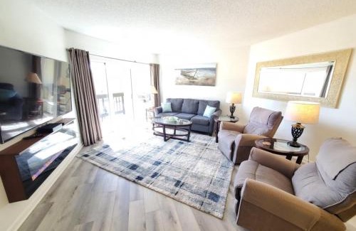 Butler Beach Apartment | Island House D222 condo