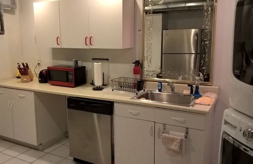 Greenbank House | Island House @ Honeymoon Bay - Lower Level