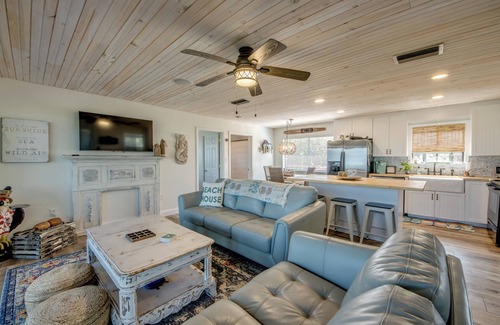 Placida House | Island Life Little Gasparilla Home Waterfront on the Bay w/Private Dock