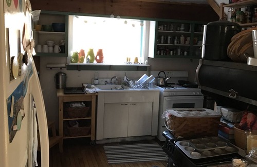 Peaks Island House | Island living: walks, biking, ocean views, all a 20min ferry-ride from Portland
