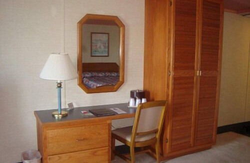Chincoteague Hotel | Island Resort
