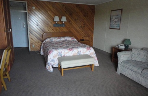 Chincoteague Hotel | Island Resort