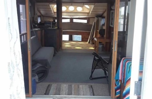 Tavernier Boat Rental | Island Sanctuary Islamorada