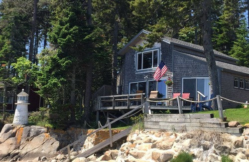 Spruce Head Cottage | Island View Cottages - LIGHTHOUSE