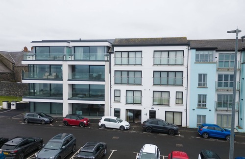 Portrush Apartment | Island View