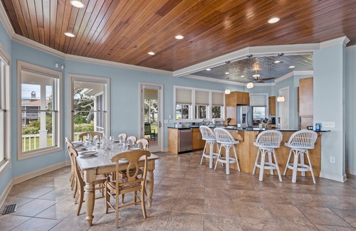 Harkers Island House | Island Waterfront Home for 10. Sound & Dock Views!