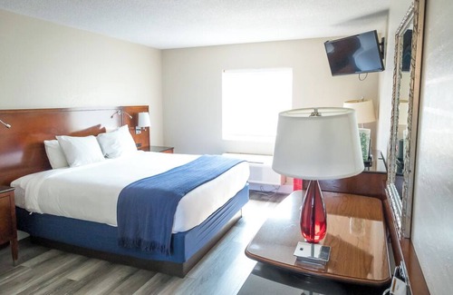 Put-in-Bay Hotel | Islander Inn