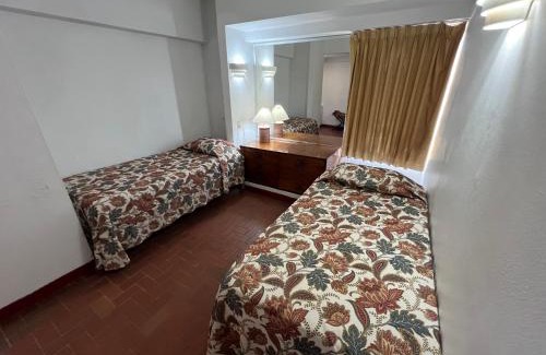 Zona Dorada Hotel | Islas del Sol