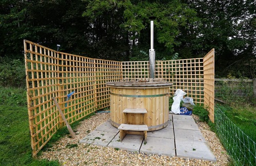 Hawick RV Rental | Islay @ Westcote Glamping-Campsite