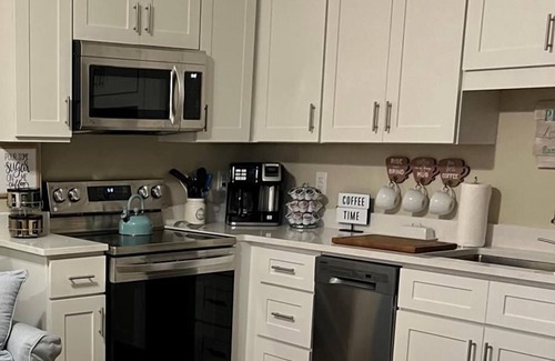 Emerald Isle House | Isle Be Back - Central EI - Beach Front Parking