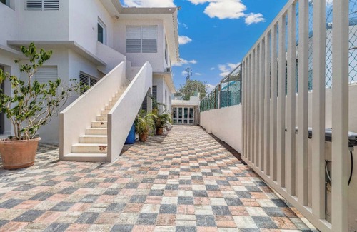 Ocean Park Apartment | Ismael Rivera-Alegría Ocean Park 1 bd-1b