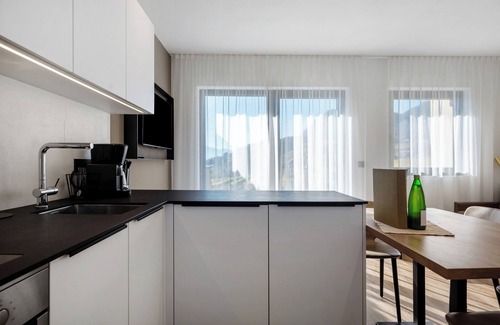 Berg/Monte Apartment | Apartment 'Weingut Gasshof Heindl' with Mountain View, Shared Pool and Wi-Fi