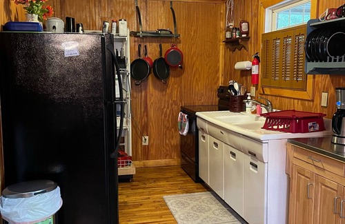 Windsor Cabin | It is a cabin house. Near in the lake where you can hike, walk, or fishing .