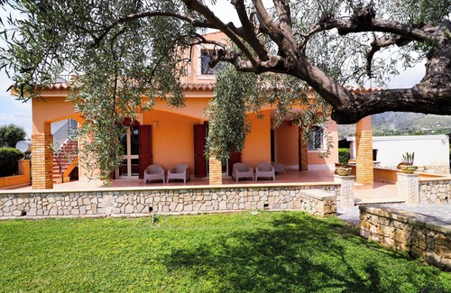 Avola House | Radici Sicilian Holiday Home – An Oasis of Relaxation in the Heart of Sicily