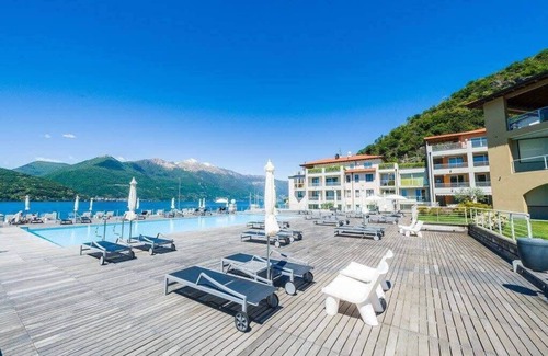 Maccagno Apartment | 3 bedroom Lake Maggiore apartment with pool