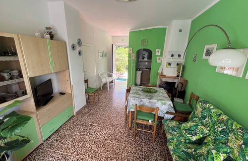 Marina di Castagneto Carducci Villa | ALGA, HOUSE WITH DIRECT ACCESS TO THE SEA