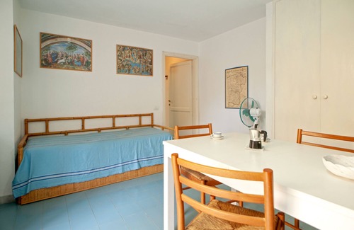 Marina di Castagneto Carducci Apartment | Celeste - Apartment near the sea