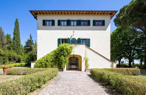 Montecatini Val di Cecina Villa | Villa ∙ 8 bedrooms ∙ 16 guests
