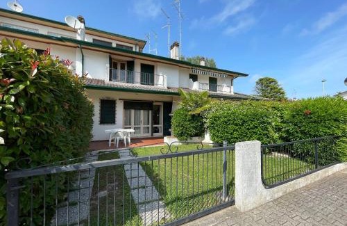 Porto Santa Margherita Villa | Amazing villa with private garden and pool