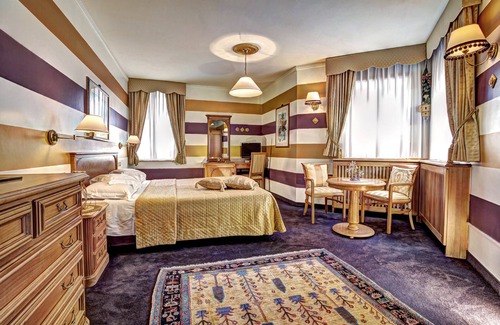 San Martino di Castrozza Hotel | Storico Hotel Regina