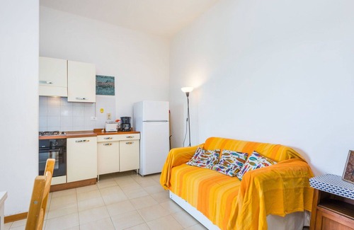 Castiglioncello Apartment | Lovely apartment for 4 guests with patio and parking