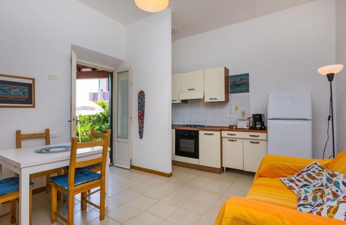 Castiglioncello Apartment | Lovely apartment for 4 guests with patio and parking