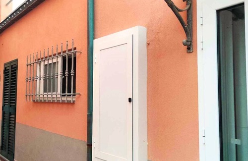 Rosignano Solvay Apartment | Ilmareaduepassi, Accogliente ed Elegante Appartamento a Pochi Passi dal Mare